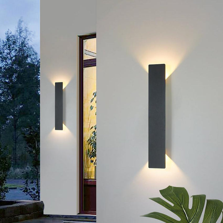Kashti Outdoor Wasserdichte Rechteckige Auf/Ab Wandlampe | Karnz