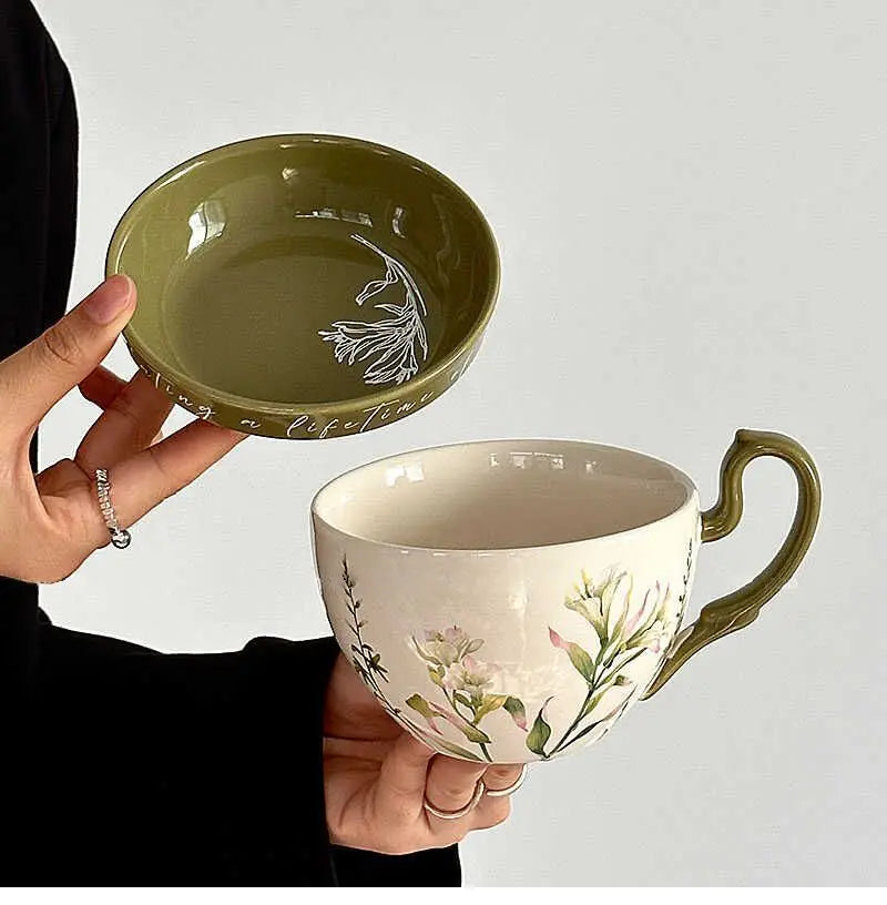 Flüsternde Wiesenblumen Tasse