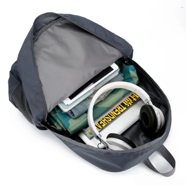 Karnz | Trekparo Faltbarer Rucksack | 30L Ultraleicht & Wasserdicht | Für Wandern, Camping & Reisen | Unisex Daypack
