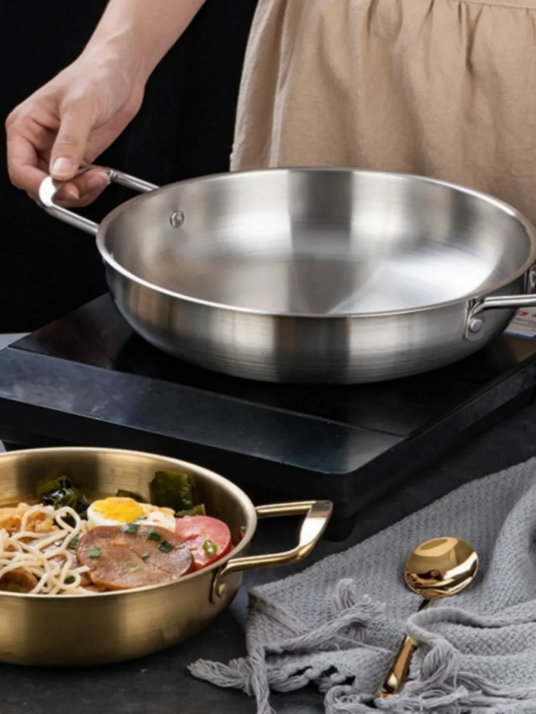 GastroPan – Edelstahl Sauce & Paella Pfanne mit Griff Karnz