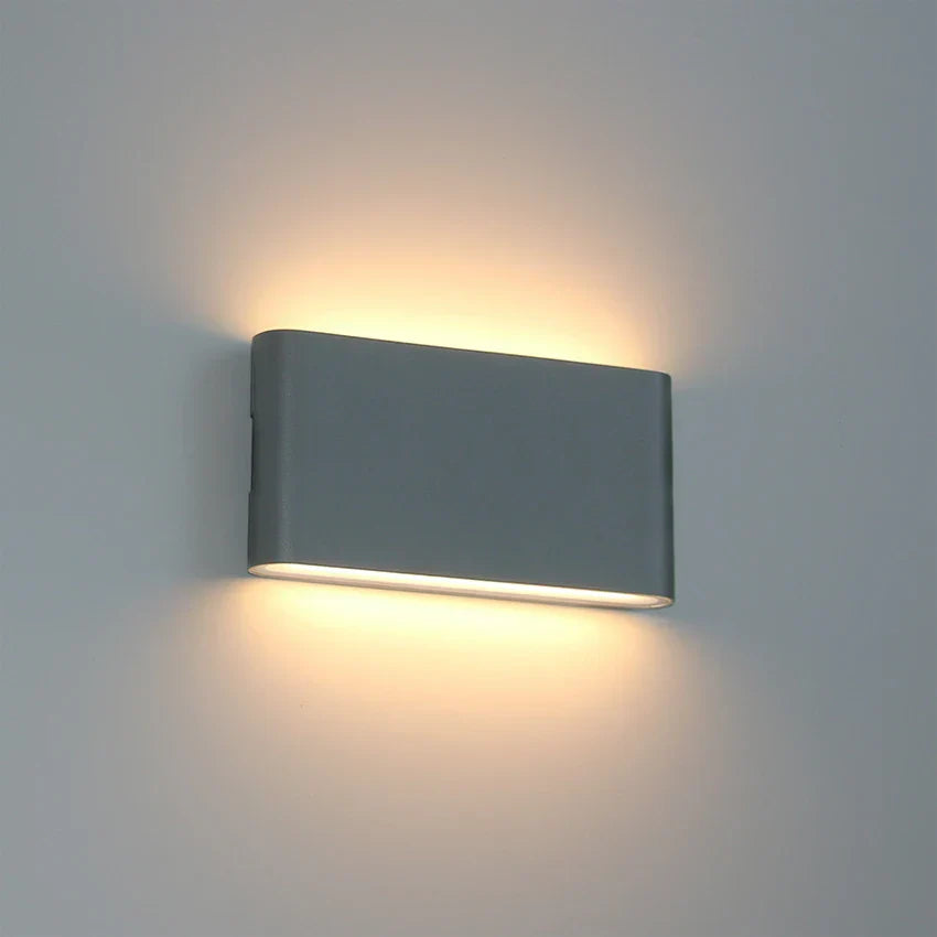 Wetterfeste LED Wandleuchte, Robuste Dekorative Wandlampe für Innen- und Außenbereich | Karnz