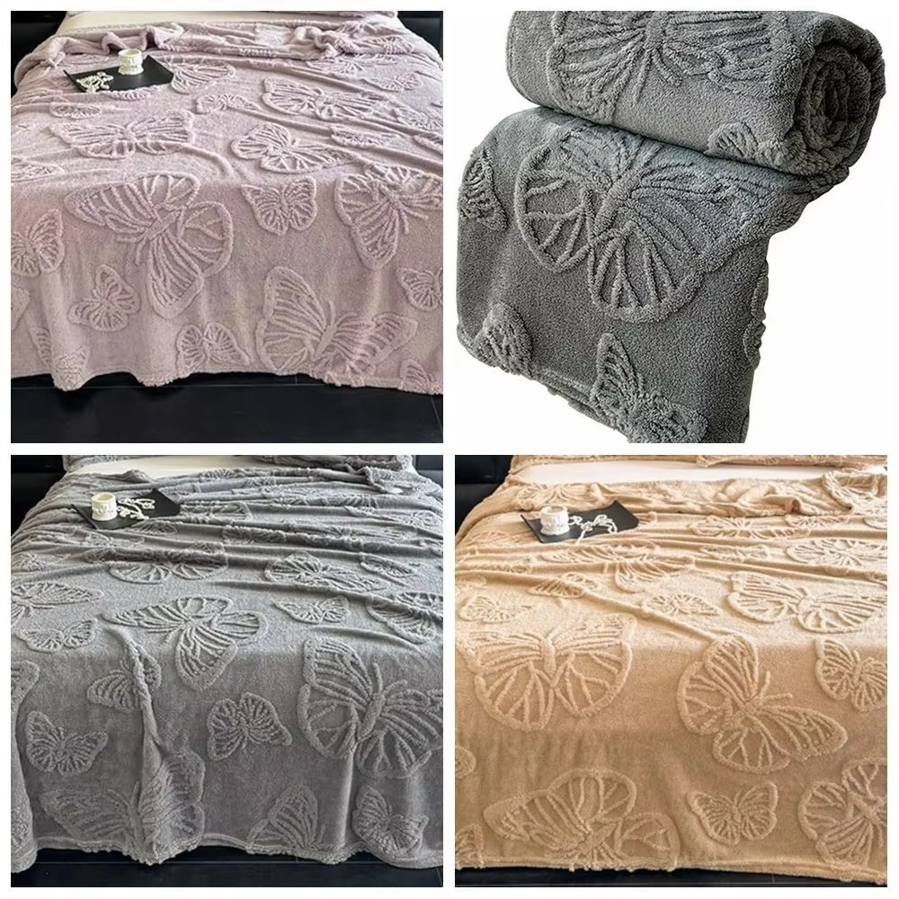 Doppelseitige Kühldecke mit atmungsaktivem Kühleffekt und 3D Schmetterling-Jacquard-Design | Karnz