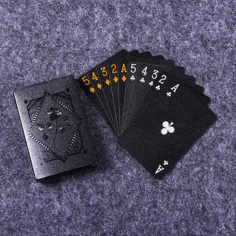 Luxuriöse, wasserfeste Poker-Spielkarten in Schwarz und Gold
