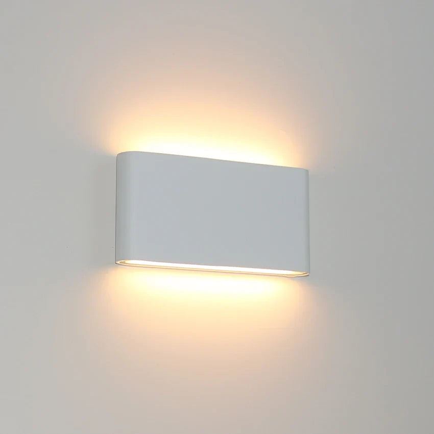 Wetterfeste LED Wandleuchte, Robuste Dekorative Wandlampe für Innen- und Außenbereich | Karnz