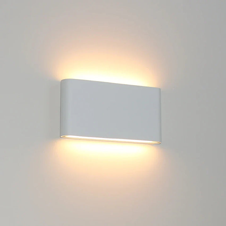 Wetterfeste LED Wandleuchte, Robuste Dekorative Wandlampe für Innen- und Außenbereich | Karnz
