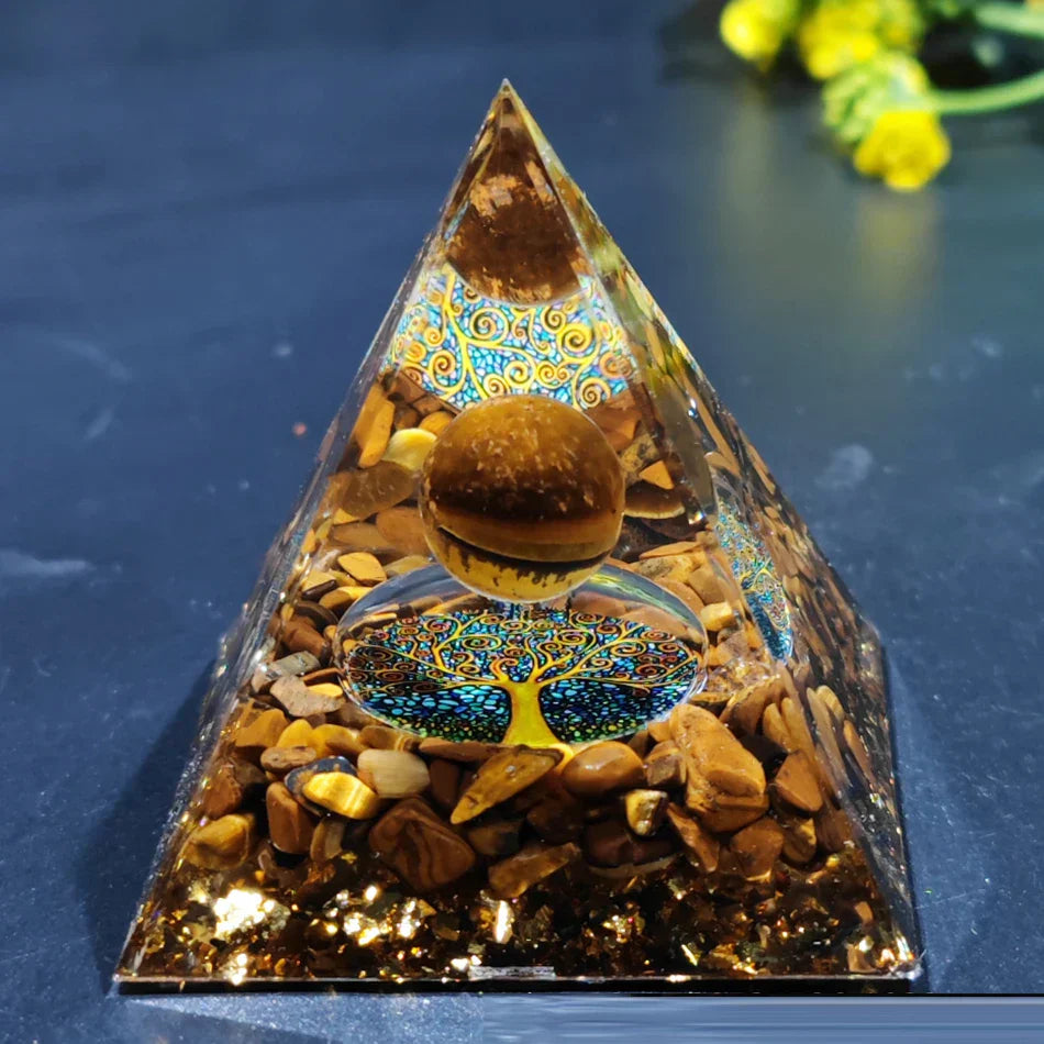 Orgonite-Pyramide mit Amethyst Pendel – Energie, Schutz und Dekoration | Karnz