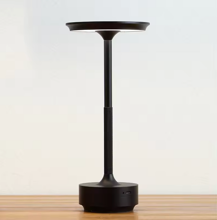 ClarityGlow Luxus Edition | Kabellose LED Tischlampe | Karnz