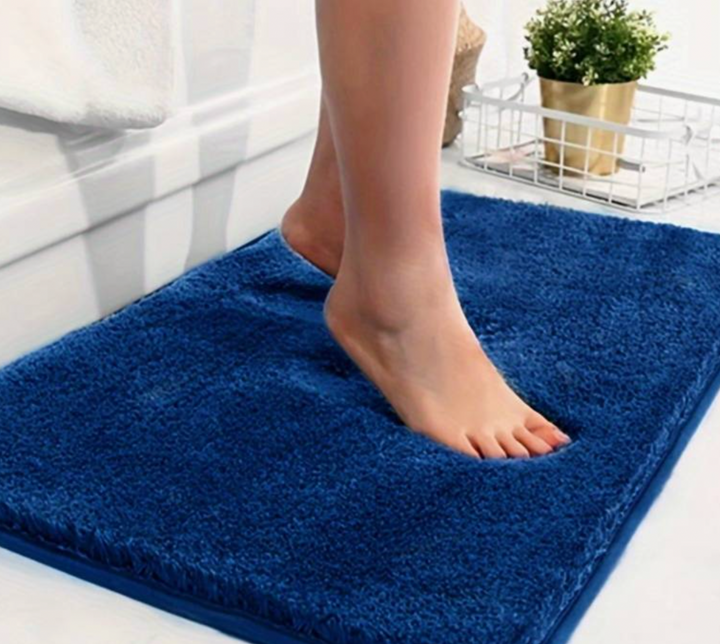 Dicker Mikrofaser-Badteppich - Weich, Saugfähig, Rutschfest - Perfekt für Bad und Schlafzimmer | Karnz