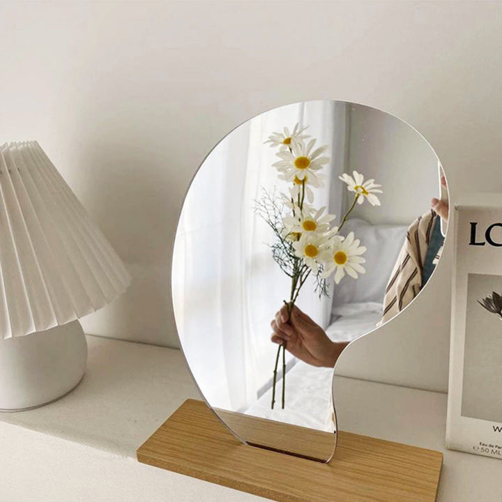 Wavy & Curvy Mirror | Karnz