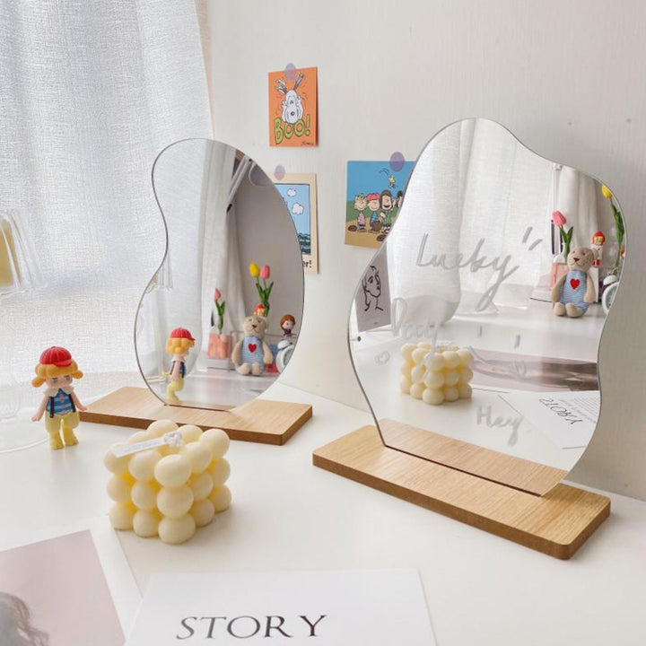 Wavy & Curvy Mirror | Karnz
