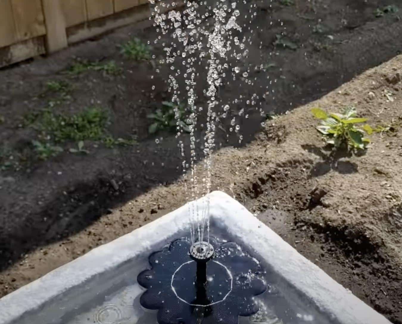Springbrunnen solarbetrieben (schwimmend) | Karnz