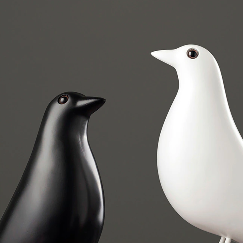 Scandi House Bird – Nordische Dekorative Figur in Schwarz oder Weiß | Karnz