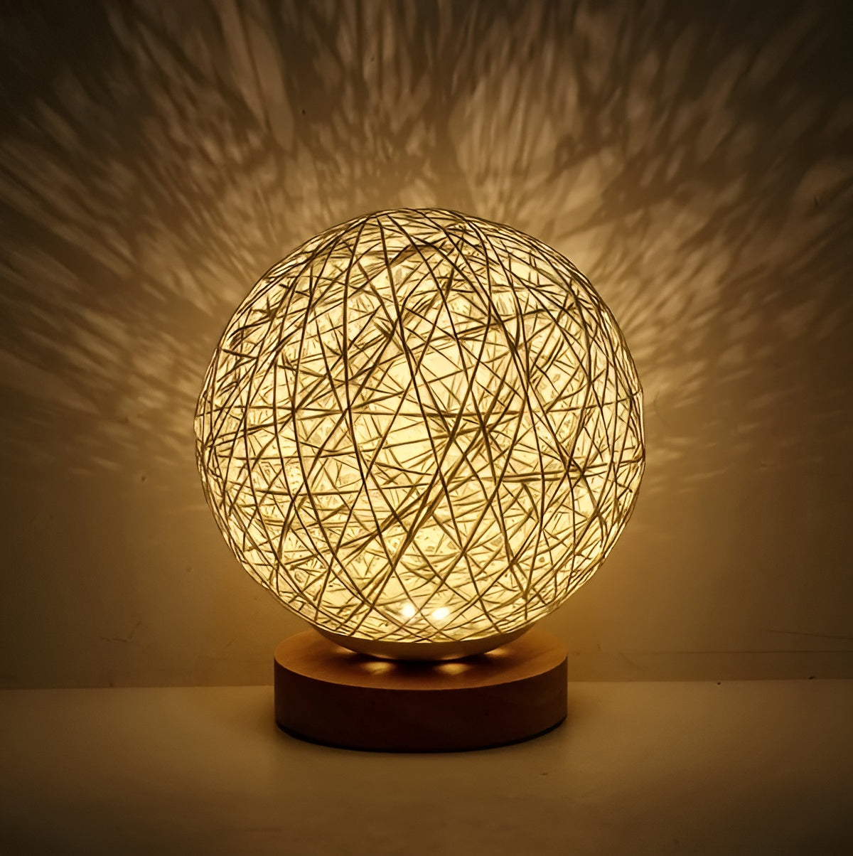TwineGlow Light – Moderne USB-aufladbare Karnze Rattan-Lampe