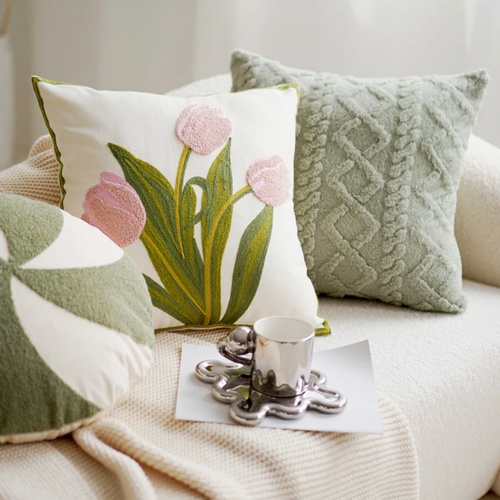 Grüner & Pink Tulpe Bestickter Kissenbezug | Karnz