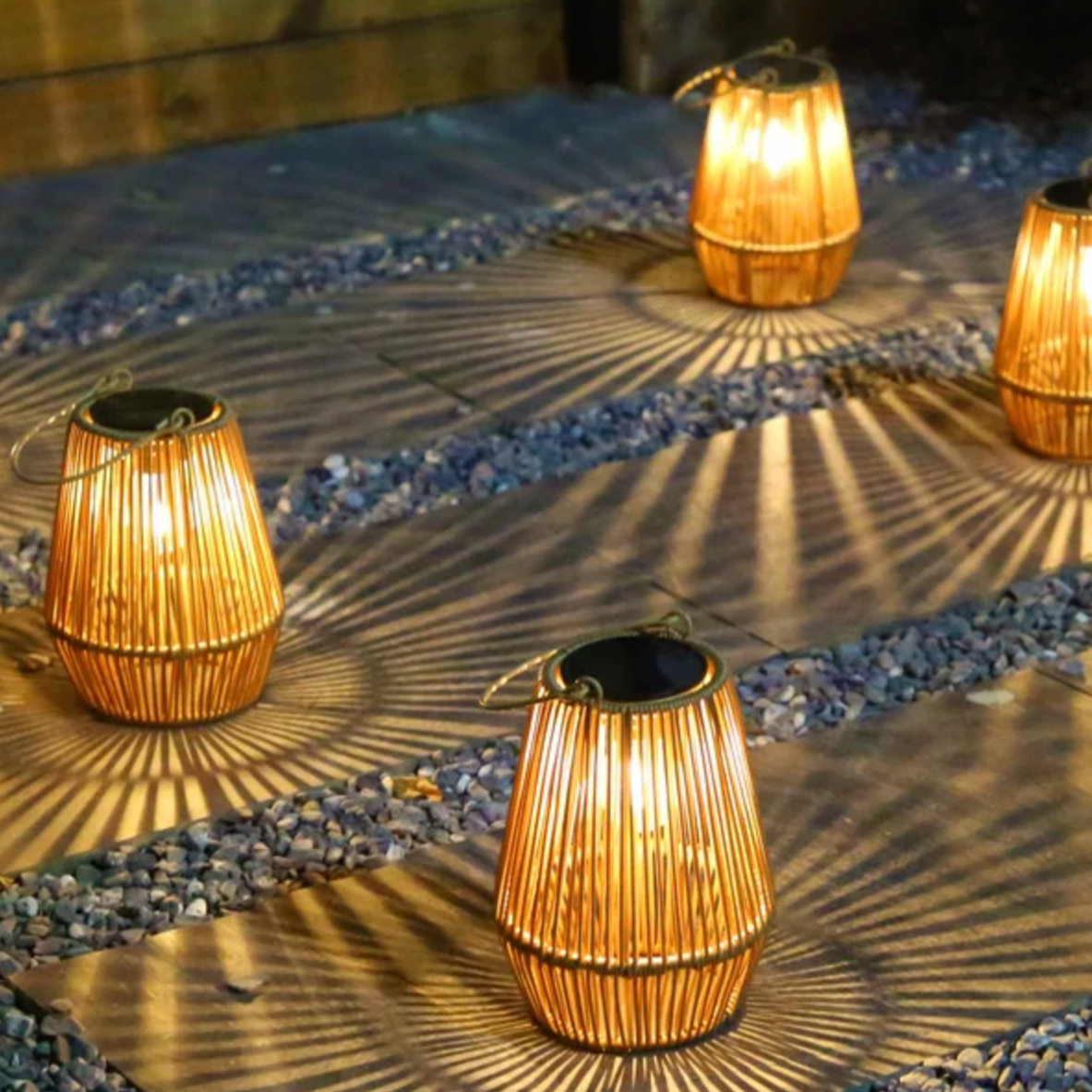 Solar Rattan Laterne Karnz