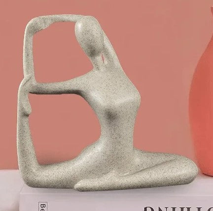 ZenJoy Frau in Yoga Figur – Moderne Innenraumdekoration aus Harz | Karnz