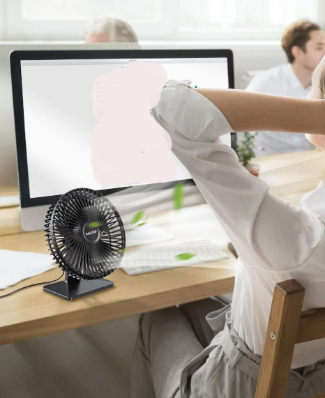 Mira Oszillierender USB Ventilator – Leise, Kompakt & 4 Geschwindigkeiten für Schreibtische und Nachttische | Karnz