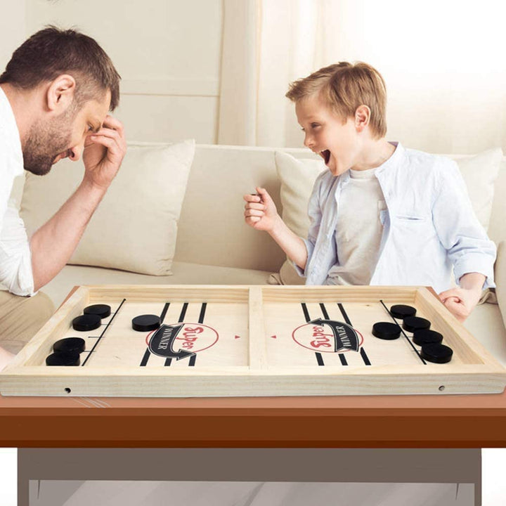 2-in-1 Tischfußball & Shuffleboard Spaß – GameMaster | Karnz