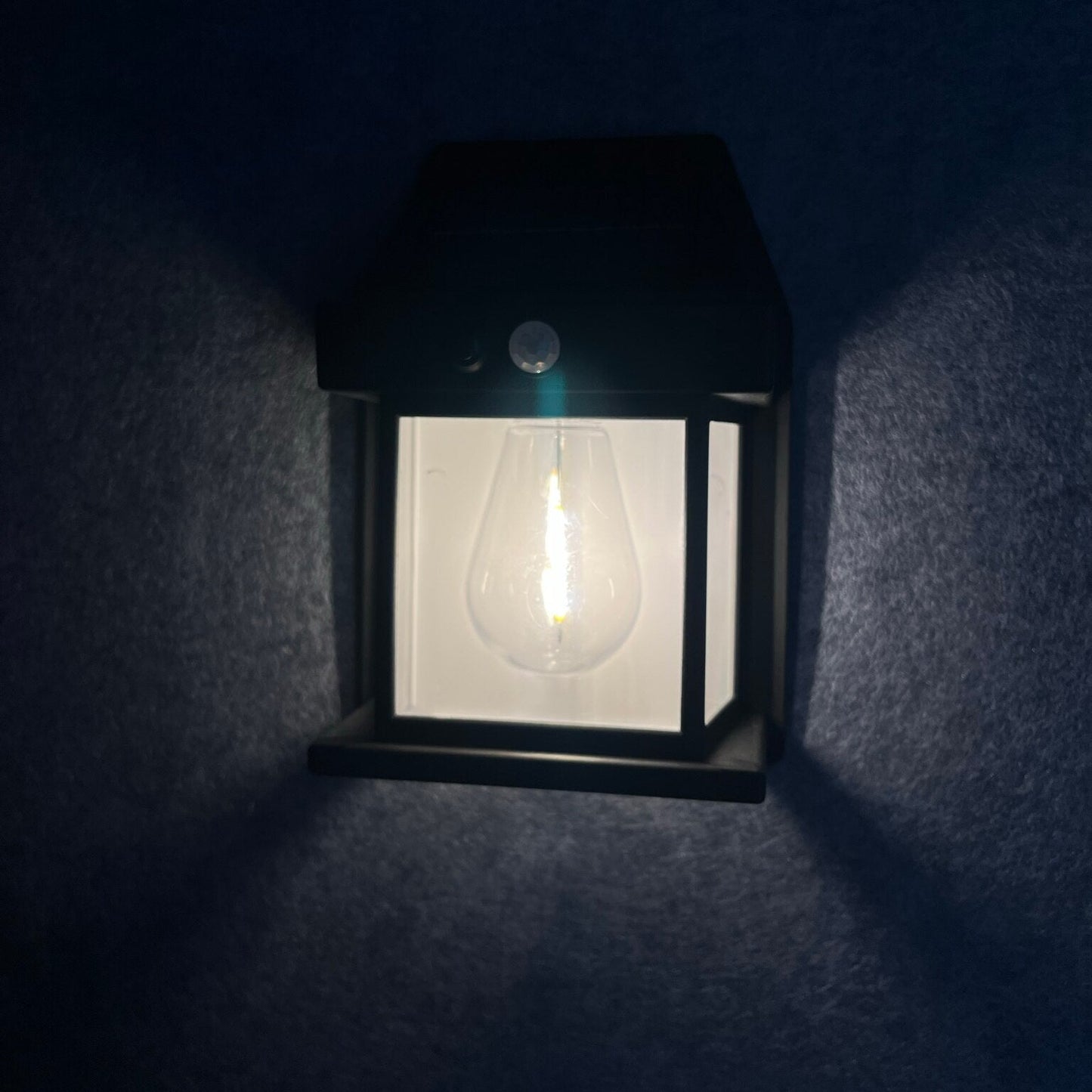 Solar LED Smart Energy Wandlampe | Karnz