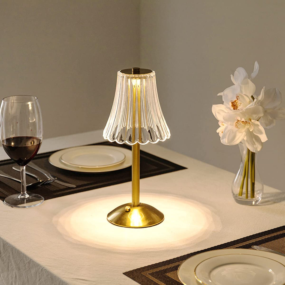 AuraLux - Luxuriöse goldene Kristall-Tischlampe mit Touch-Steuerung und dimmbarer LED-Beleuchtung | Karnz
