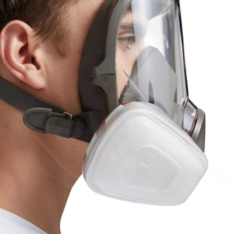 Umfassende Vollgesichts-Atemschutzmaske mit Antibeschlagschutz
