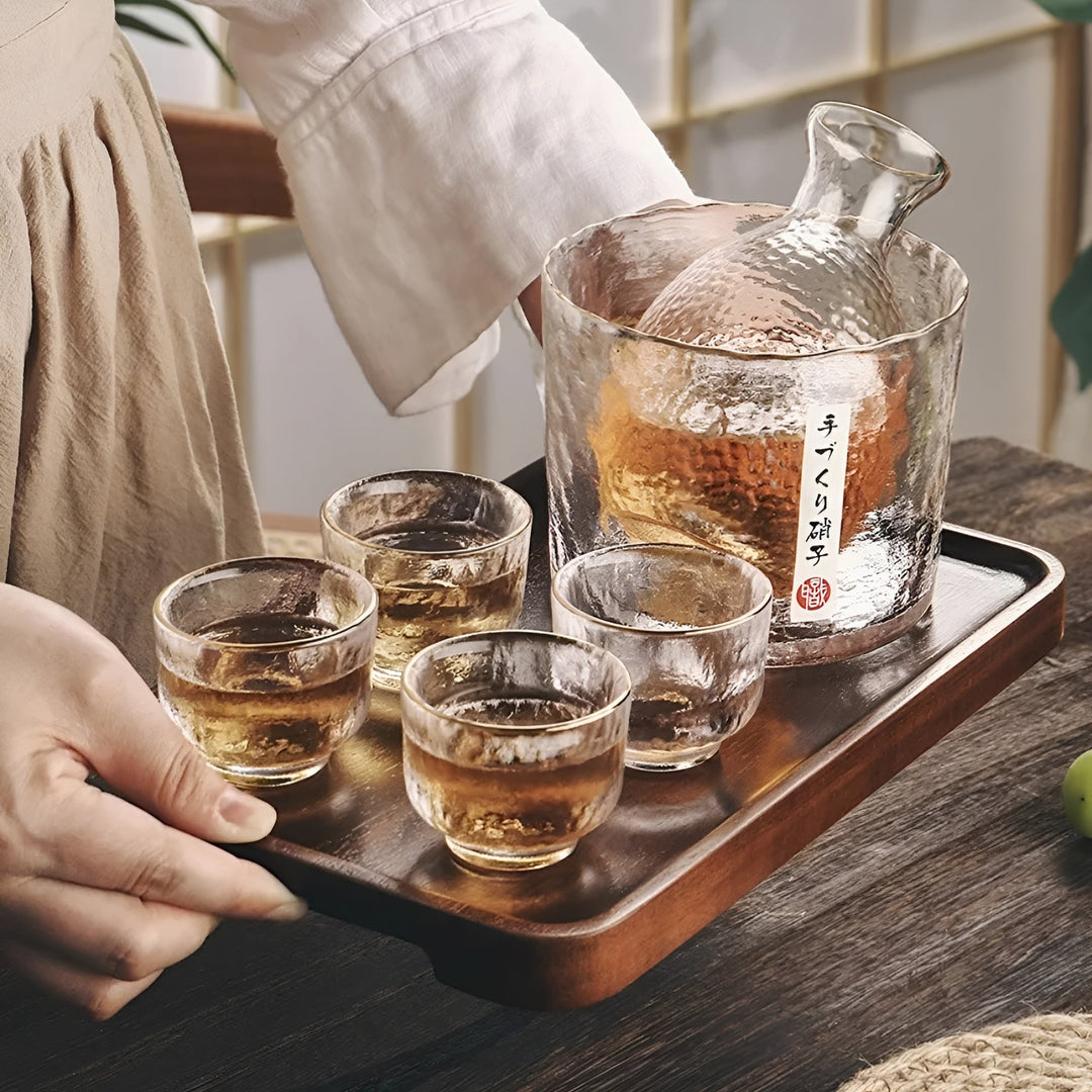 Japanisches Glas Set – Elegantes Sake & Whisky Set | Perfekt für Bar & Zuhause | Karnz
