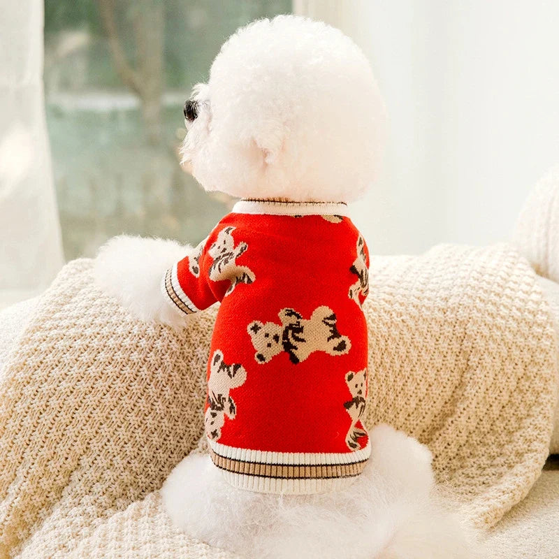 Hundekardigan aus gestricktem, warmem und gestreiftem Karnz