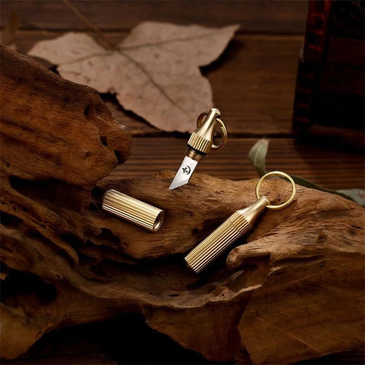 Pocket Capsule Outdoor Survival Mini Knife | Karnz