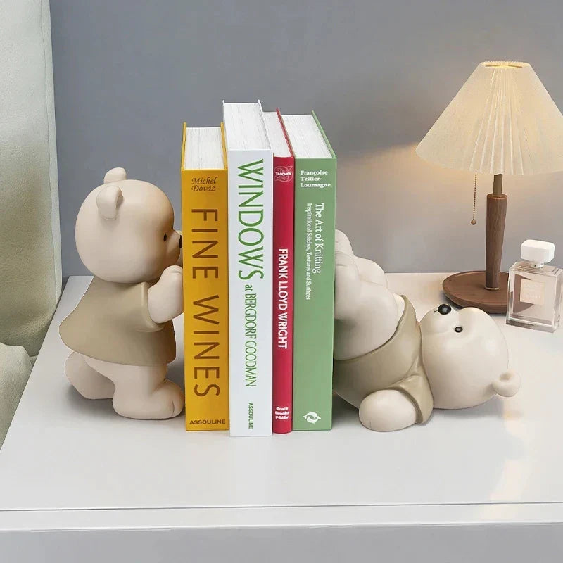 Milo Bear Buchstütze dekorative Figur in Creme-Finish | Karnz