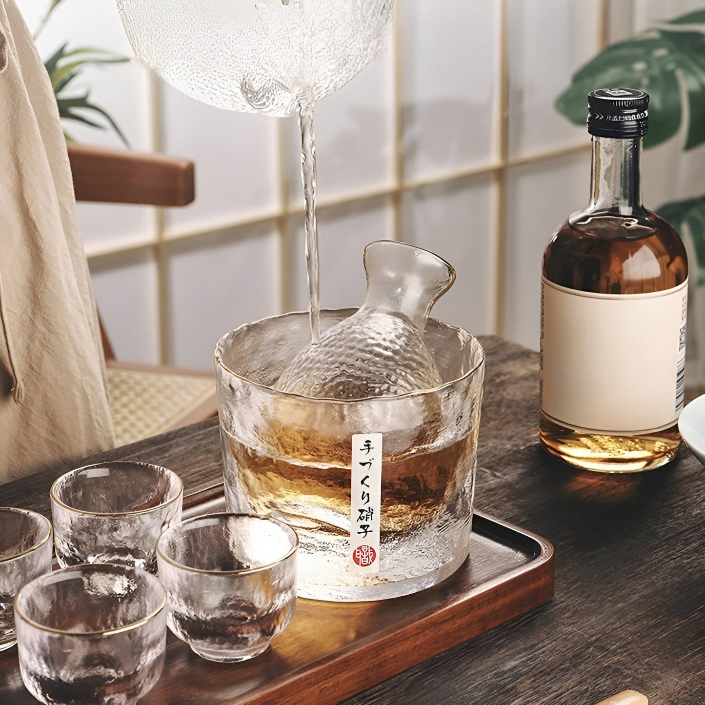Japanischer Sake Satz aus Glas – Elegante Karaffe mit Bechern | Perfekt für Wein, Whisky & Likör | Karnz