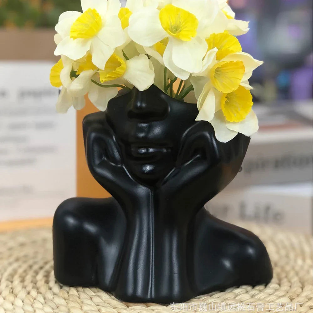 Fröhliche GlücksKarnzumentopfs Skulptur | Karnz