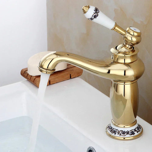 Karnz | Vintage Luxe Badezimmerarmatur für elegante Innenräume