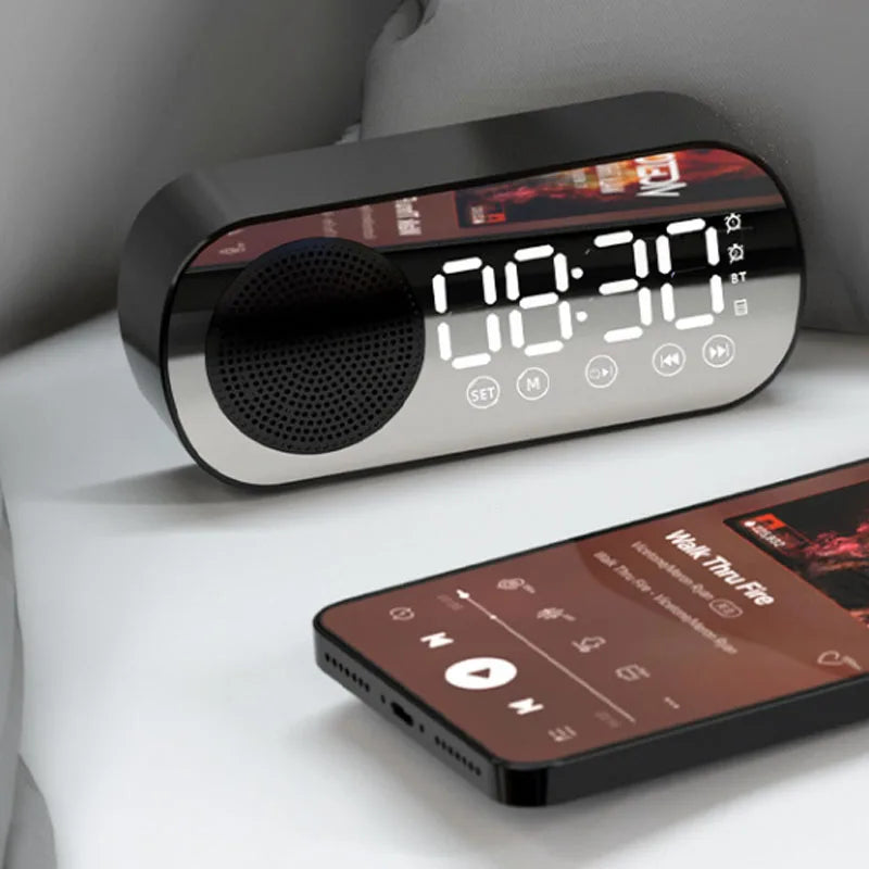 Digitaler Wecker mit Bluetooth-Lautsprecher und FM-Radio