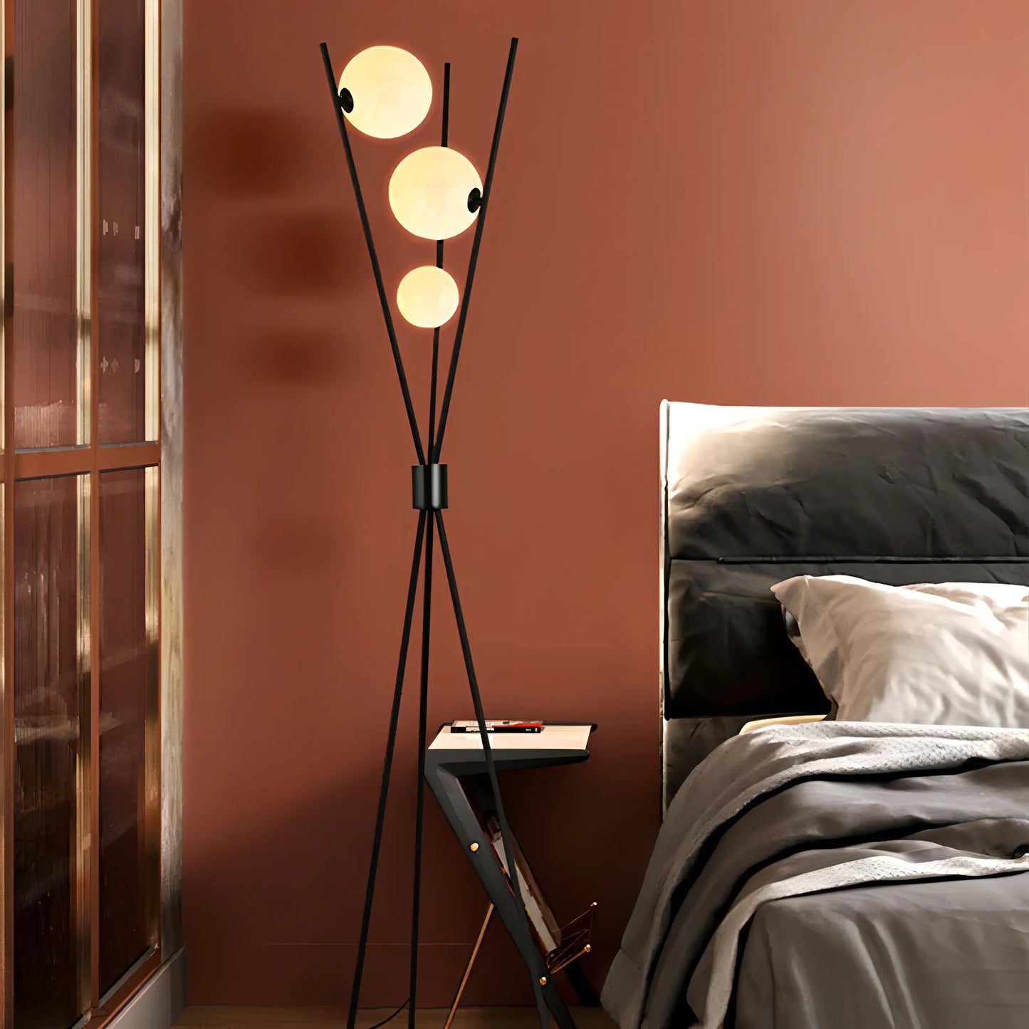 Mila - Stilvolle Minimalistische Stehlampe mit Monddesign | Karnz