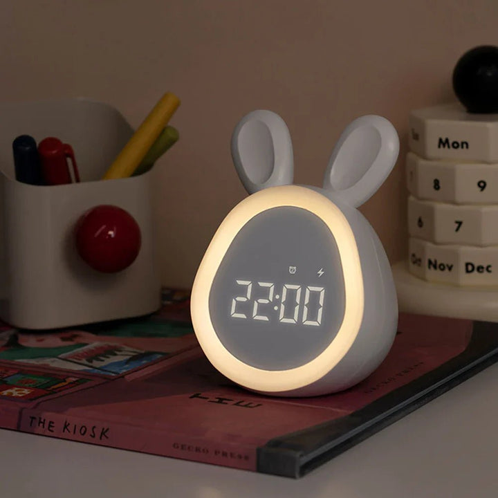 Hasenförmige Kinder-Wecker mit LED-Nachtlicht - BunniGlow | Karnz