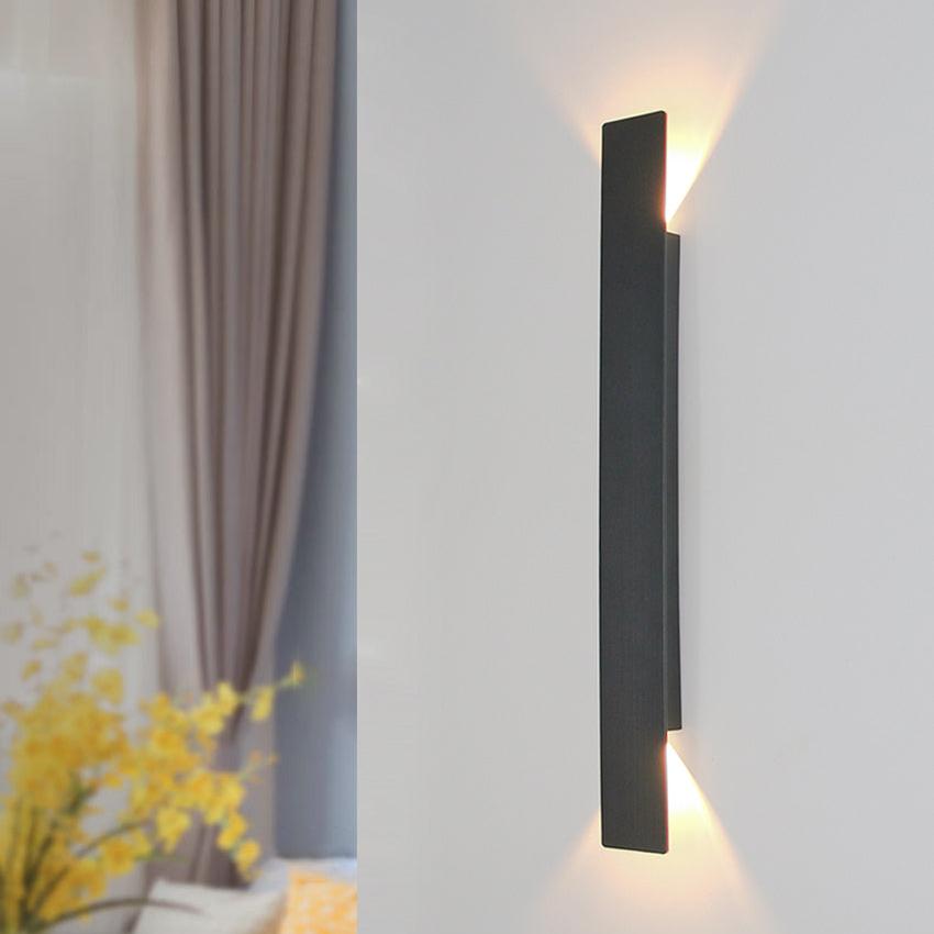Kashti Outdoor Wasserdichte Rechteckige Auf/Ab Wandlampe | Karnz