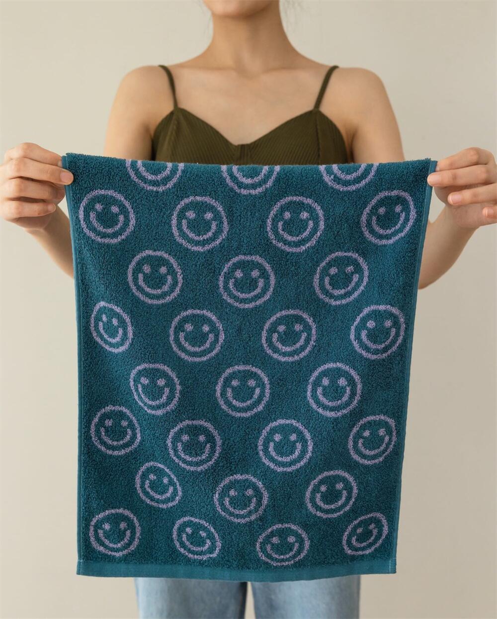 Doppelseitiges Smiley-Handtuch | Karnz