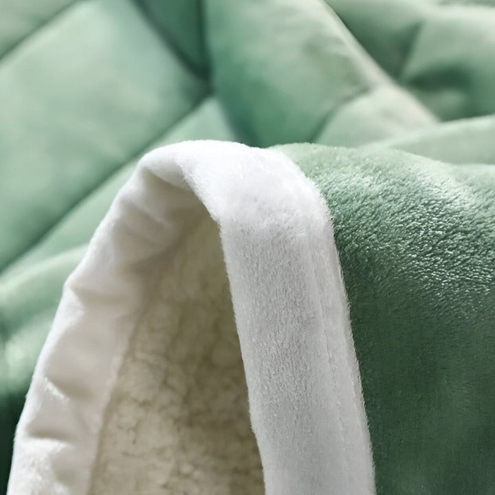Karnz | Luxus Fleece Decke Super Weich Warm und Gemütlich Hochwertige Materialien