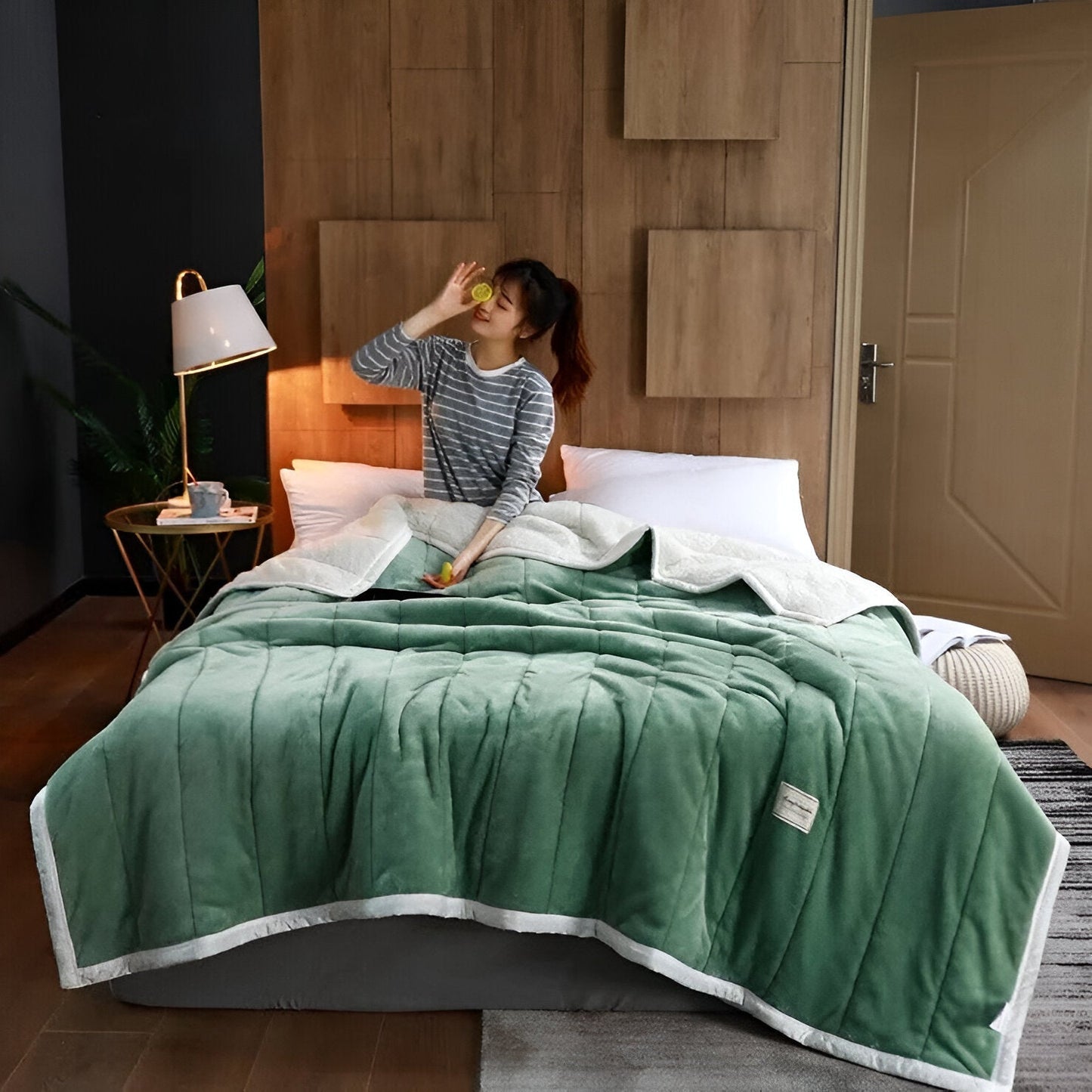 Karnz | Luxus Fleece Decke Super Weich Warm und Gemütlich Hochwertige Materialien