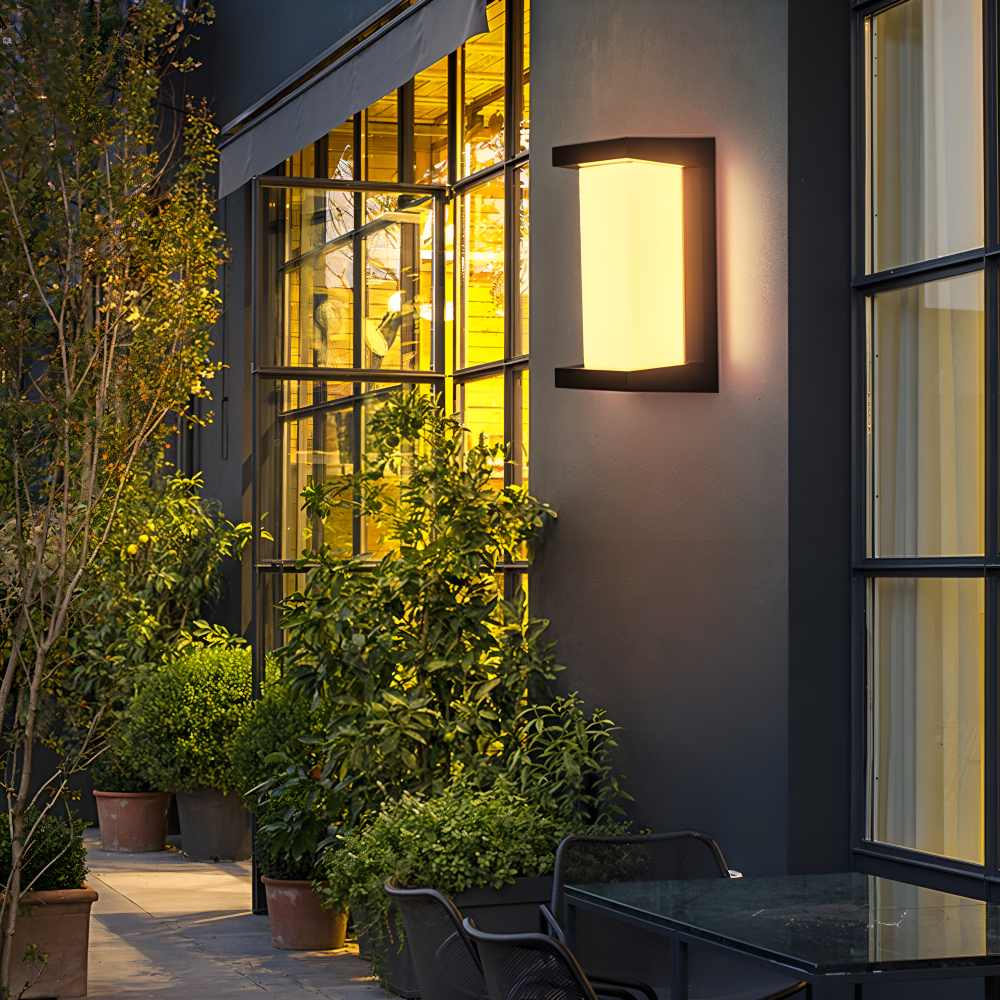 Smart Outdoor Wall Lamp mit Bewegungsmelder – LED-Beleuchtung für Sicherheit und Atmosphäre | Karnz