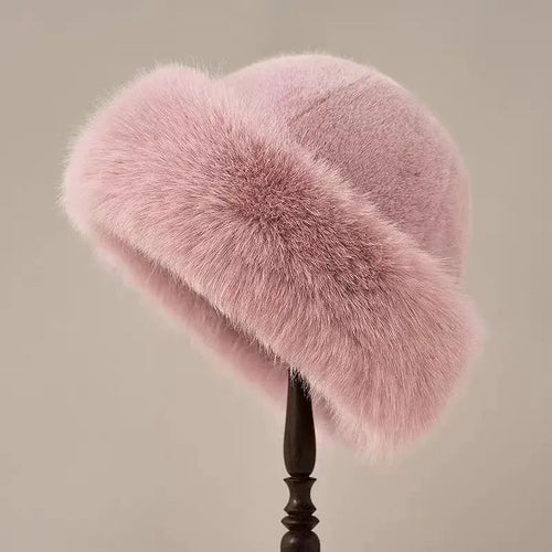 Stylische Wintermütze mit Kunstpelzfutter