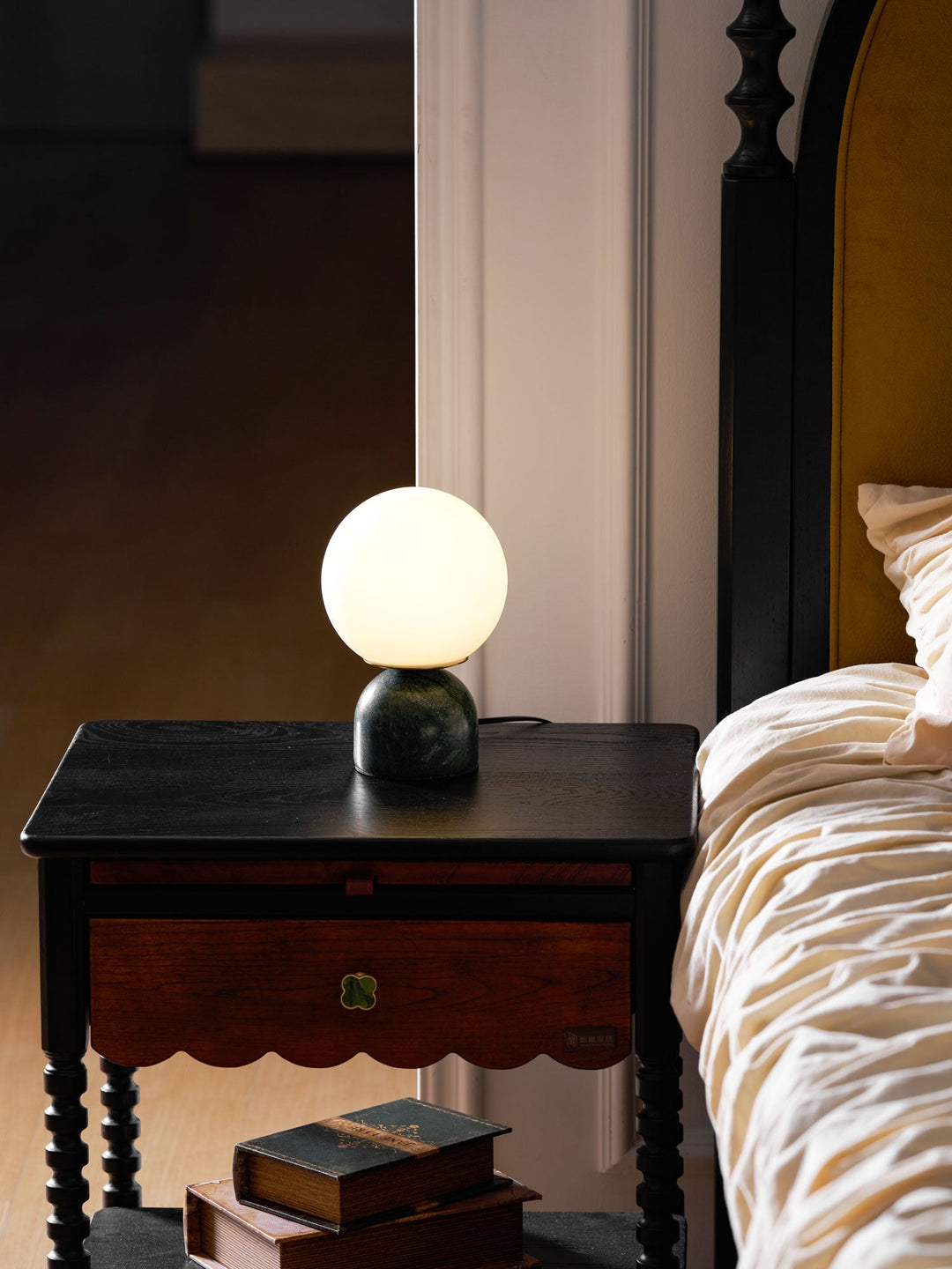 Marmor Orb Tischlampe | Karnz