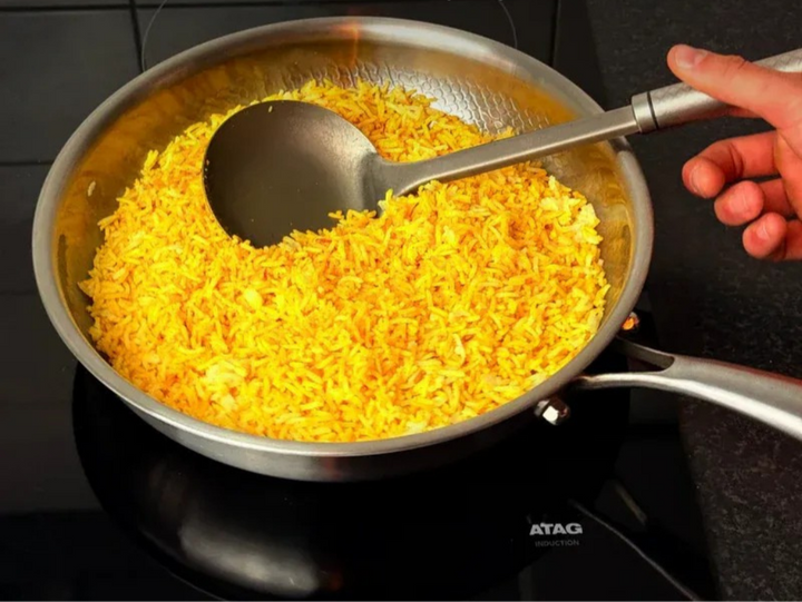 Sandsberg | Titan Premium Bratpfanne – Unbeschichtete gehämmerte Titanpfanne für alle Kochfelder, einschließlich Induktion