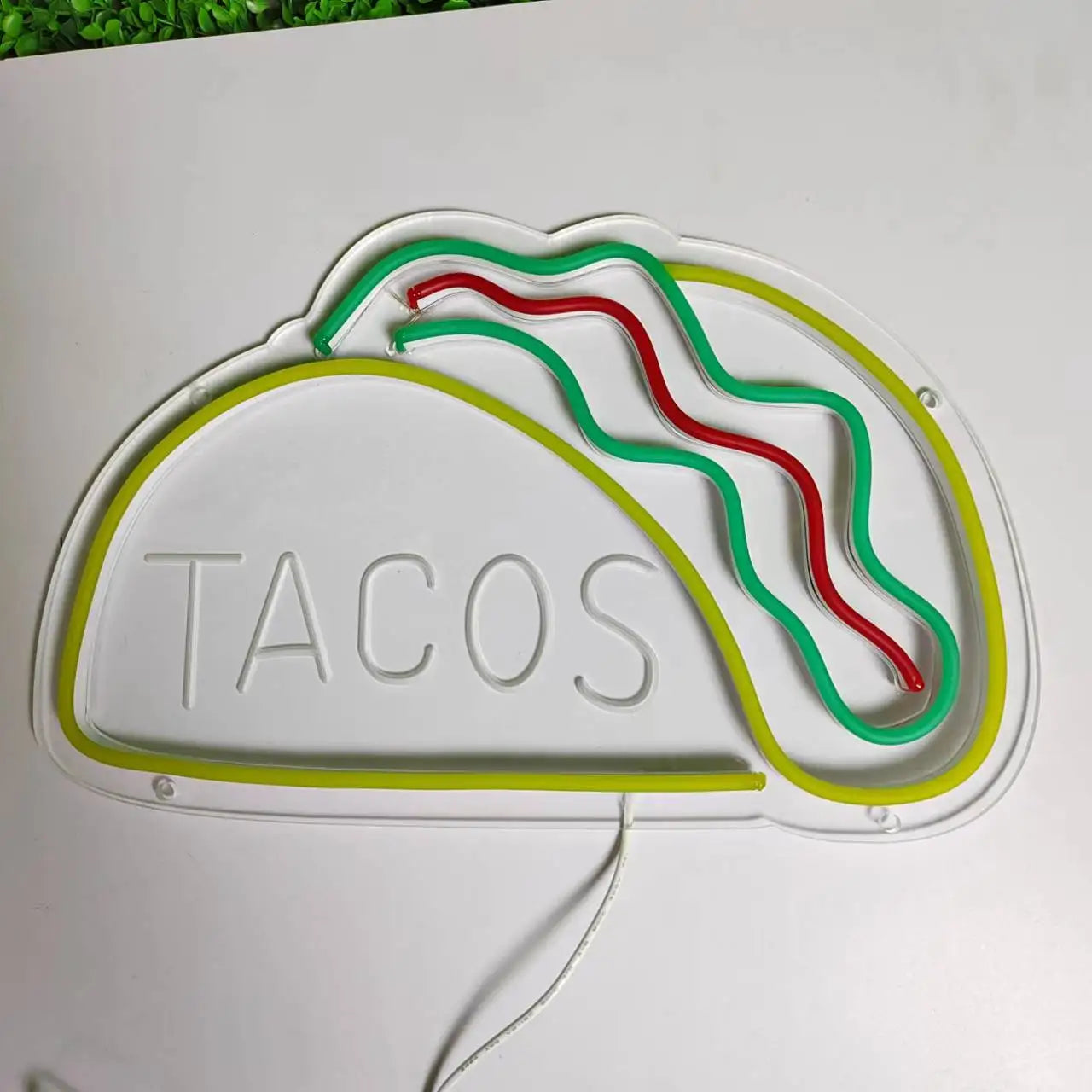 Neon Fast Food Schild – Leuchtendes Tacos Design, LED Nachtlicht für Restaurants und Küchen | Karnz