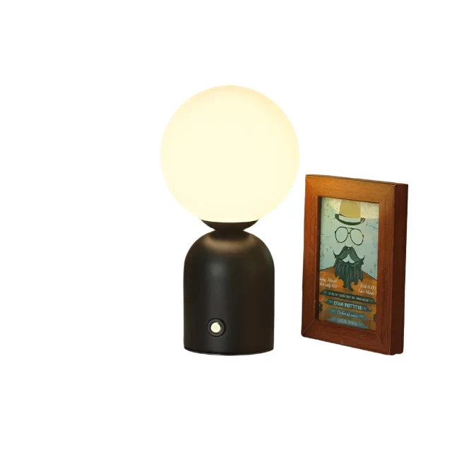 Wiederaufladbare LED Tischlaterne – Tragbare kabellose Lampe für Innen & Außen | Karnz