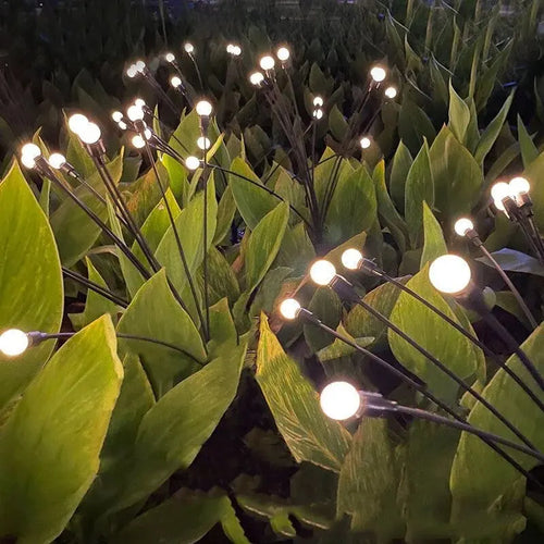 Solarbetriebene Glühwürmchen Gartenleuchte - Dreiköpfige LED Lampe für Außen | Karnz