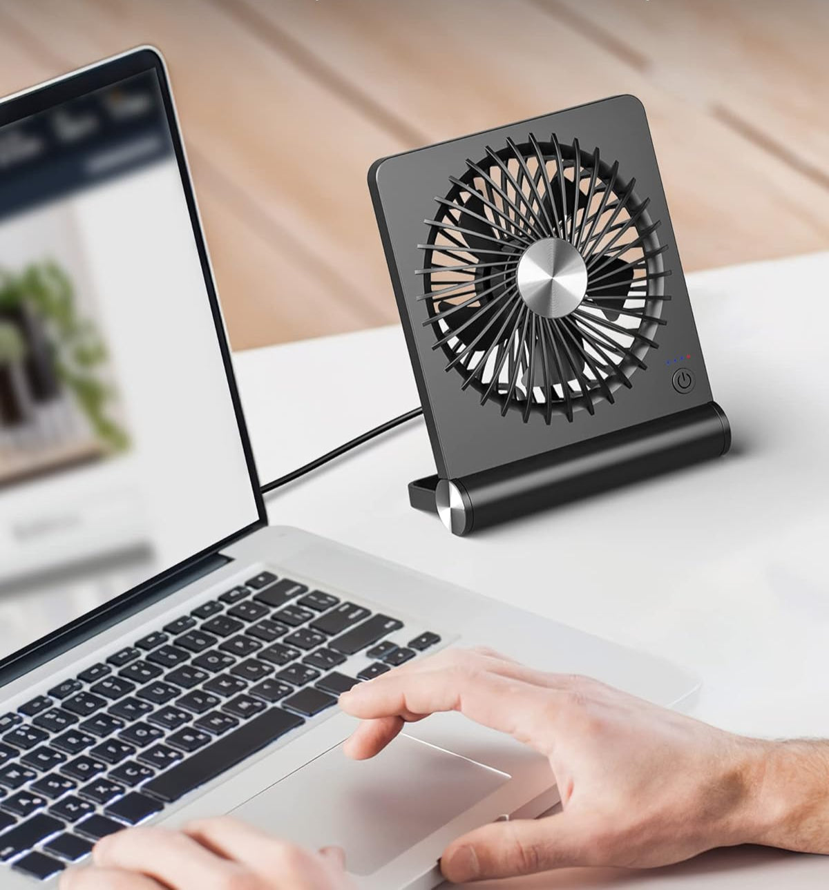 Ultra Light Tischventilator – Leise und Kompakt für Optimale Kühlung | Karnz