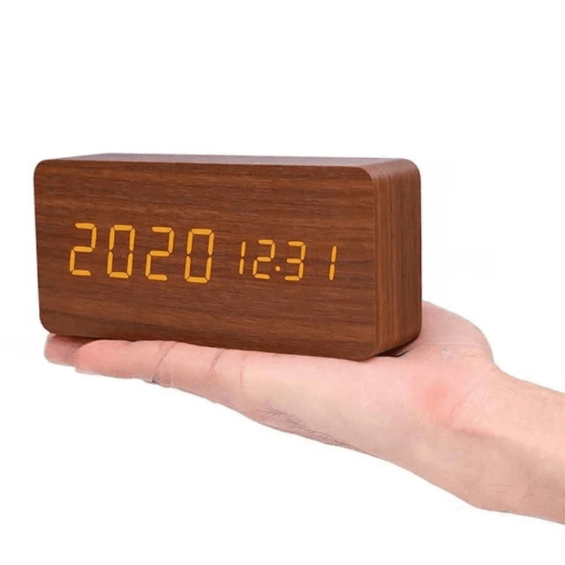 Sprachgesteuertes LED Holz Uhr | Karnz