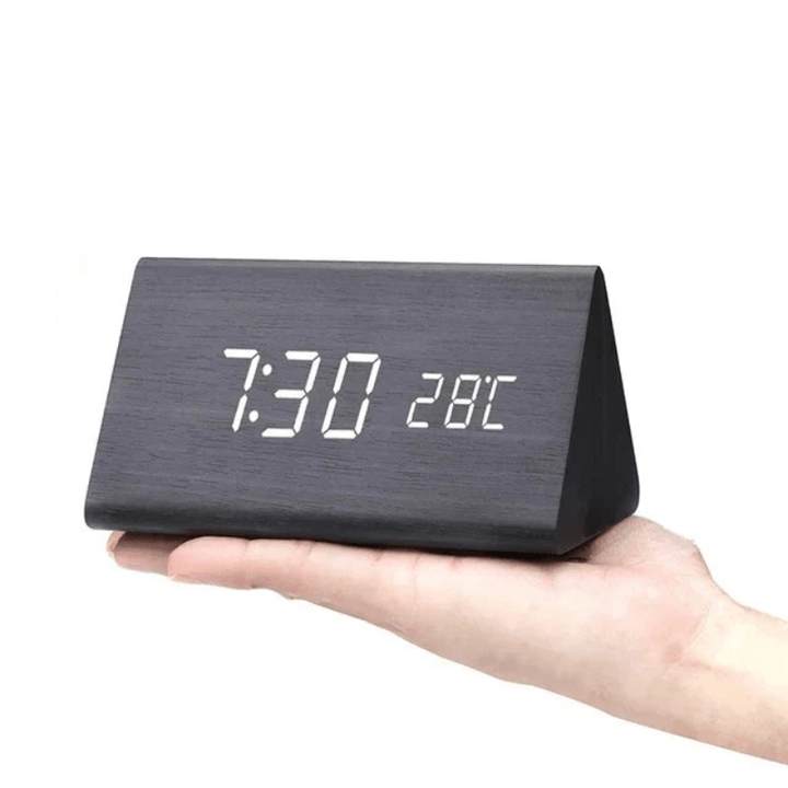Sprachgesteuertes LED Holz Uhr | Karnz