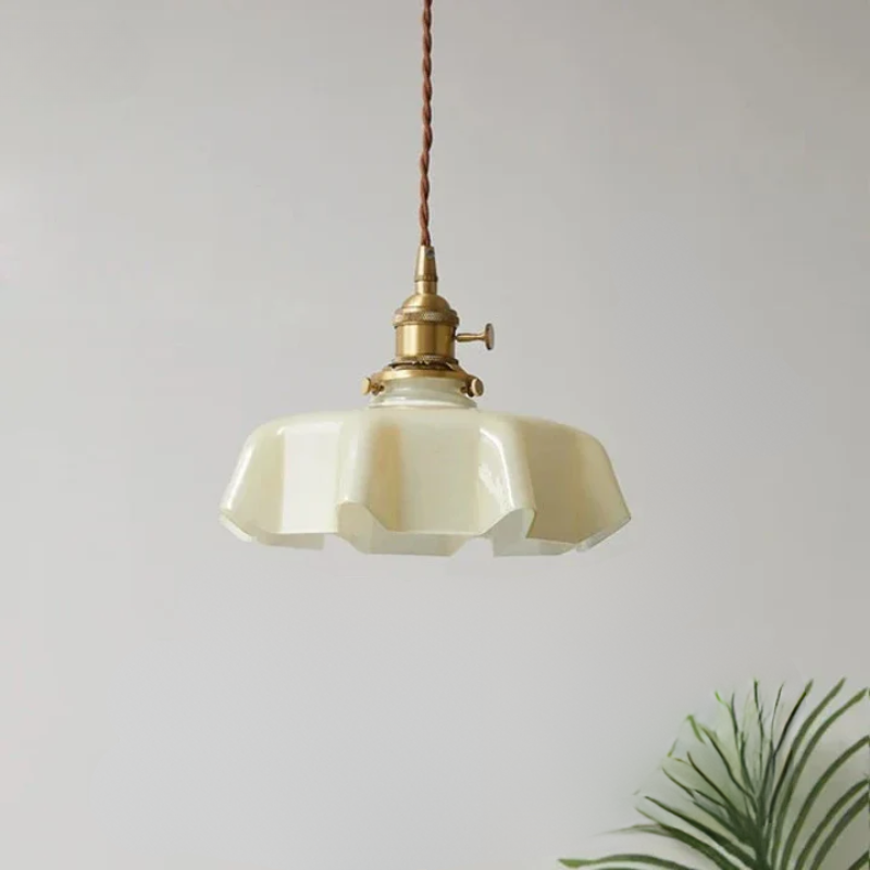 Messing Hängeleuchte im Französischen Design – Elegante Deckenlampe für Wohnzimmer | Karnz